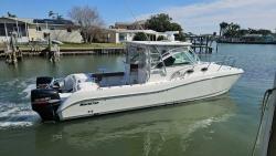 2008 32' World Cat 320 EC