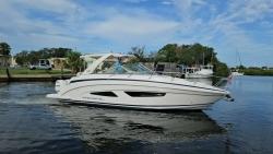 2018 33' Regal 33 XO Express Cruiser Outboard