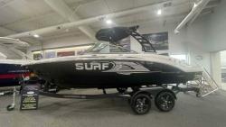 2022 23' Chaparral 23 SURF
