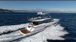 2022 69' Fairline Squadron 68