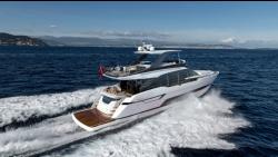 2022 69' Fairline Squadron 68