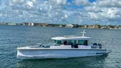 2024 37' Axopar 37XC CROSS CABIN