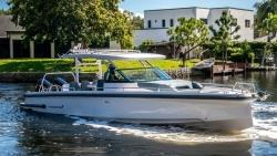 2024 37' Axopar 37 Sun Top