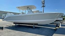 2025 33' Edgewater 340CC