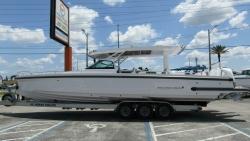 2024 37' Axopar 37 Sun Top