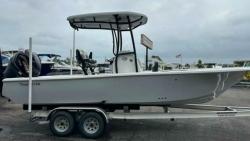 2024 23' Tidewater 2300 Carolina Bay