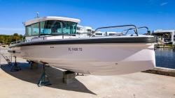 2022 28' Axopar 28 CABIN