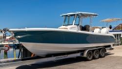 2025 31' Edgewater 325CC