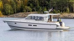 2025 37' Nimbus 365 Coupe