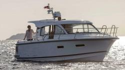 2025 33' Nimbus 305 Coupe