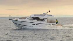 2025 37' Nimbus 365 Coupe