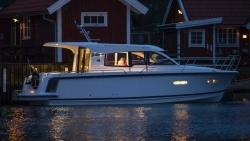 2025 33' Nimbus 305 Coupe