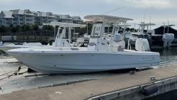 2021 24' Robalo 246 Cayman