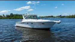 2005 32' Tiara Yachts 3200 Open
