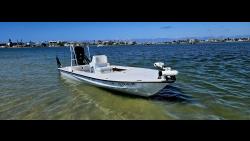 2022 19' East Cape Vantage VHP