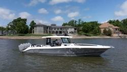 2024 42' HCB 42 Lujo