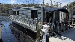 1984 44' Hilburn 4412