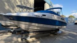2008 24' Regal 2450 Cuddy