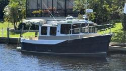 2014 27' Ranger Tugs R-27