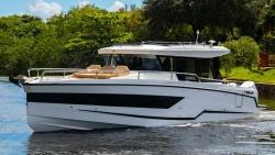 2025 38' Wellcraft 38 Explorer