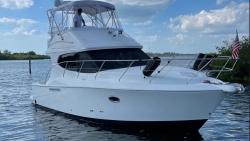 2007 33' Silverton 33 Convertible