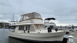 2005 40' Mainship 400