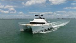 2005 43' Lagoon Power 43
