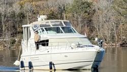 2000 44' Cruisers Yachts 4450