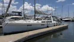 2017 45' Beneteau 