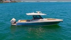 2022 35' Chris-Craft 35 Calypso