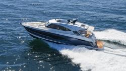 2027 56' Riviera 5600 Sport Yacht Platinum Edition