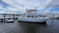 2000 43' Mainship 430