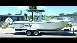 1999 26' DUSKY 256 CENTER CONSOLE
