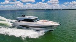 2025 68' Riviera 6800 Sport Yacht Platinum Edition
